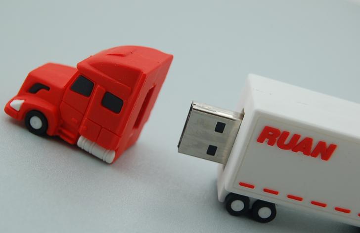 100% Design USB Flash Drive